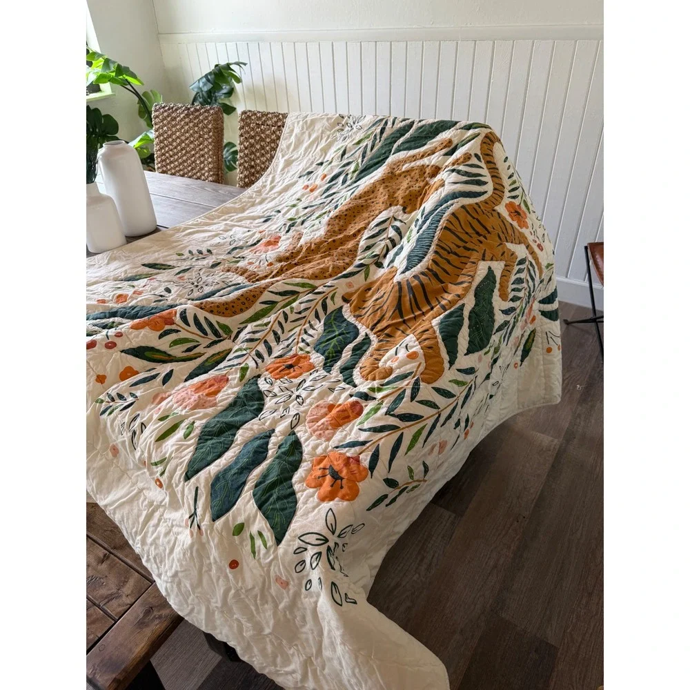 Crate & Kids Marrakech Tiger Twin Quilt Cream Cotton Floral Jungle Botanical